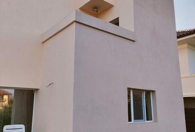 Casă cu 4 camere în Corbeanca