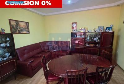 Casă cu 4 camere cu Canalizare în Central