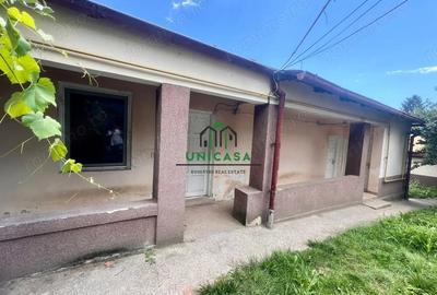 Casă cu 4 camere cu Teren 1116 Mp în Central