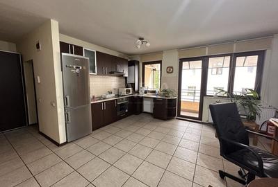 Apartament cu 3 camere semidecomandat, mobilat în Andrei Mureșanu