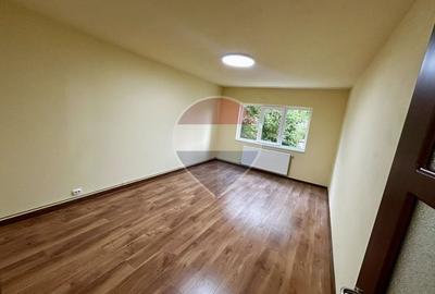 Apartament cu 2 camere decomandat în Republicii - 7
