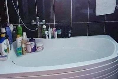 Apartament cu 2 camere decomandat în Spitalul Județean