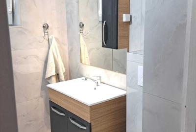 Apartament cu 2 camere decomandat în Exterior Vest