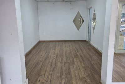 Spațiu comercial, de 58 mp, în Micro 14 - 6