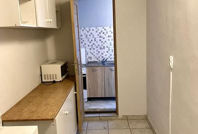 Apartament cu 2 camere nedecomandat în Obor