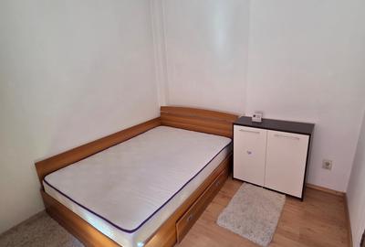 Apartament cu 2 camere semidecomandat în Banu Manta