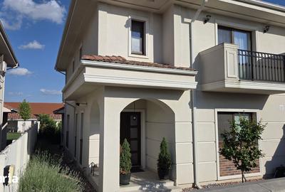 Casă cu 4 camere cu Teren 431 Mp în Dumbrăvița
