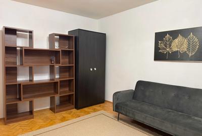 Apartament cu 2 camere decomandat în Zorilor