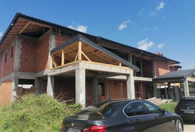 Duplex cu 8 camere cu Garaj în Berceni - 1