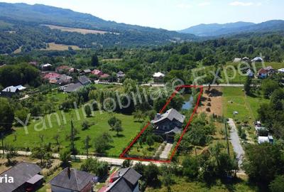 Casă cu 3 camere în Sboghițești