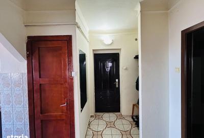 Apartament cu 3 camere decomandat în Piața Cluj - 3
