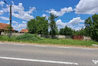 Teren de 610 mp, în Sinersig