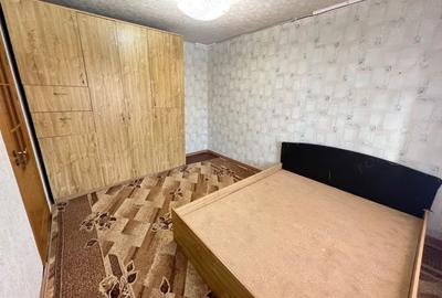 Apartament cu 3 camere decomandat în Lujerului