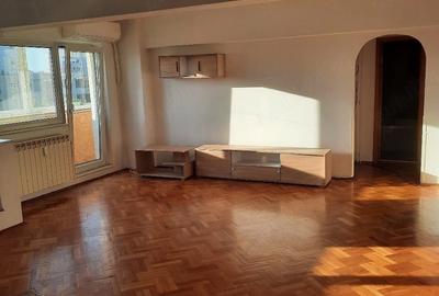 Apartament cu 2 camere semidecomandat în 1 Decembrie 1918