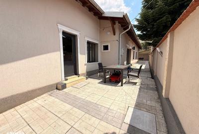 Casă cu 3 camere în 1 Mai