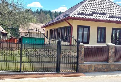 Casă cu 3 camere în Cotumba