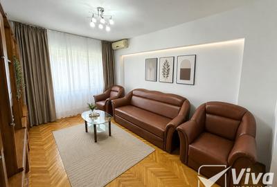 Apartament cu 3 camere decomandat în Nicolina