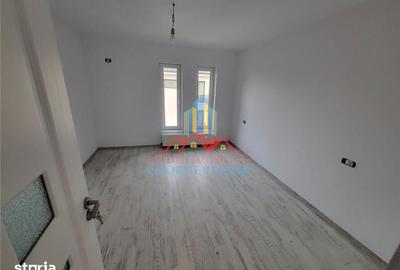 Casă cu 5 camere cu Teren 250 Mp în Ciorogârla - 17