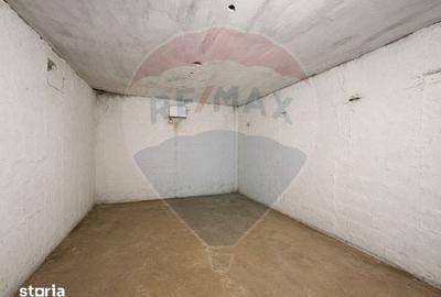 Apartament cu 4 camere decomandat în Dârste