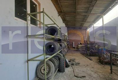 Spațiu comercial, de 340 mp, în Central - 3