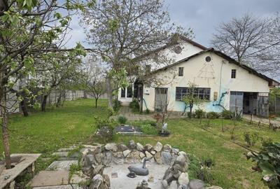 Casă individuală cu 6 camere cu Garaj în Clociov - 4
