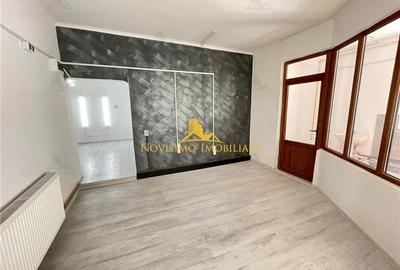 Spațiu comercial, de 100 mp, în Ultracentral - 9