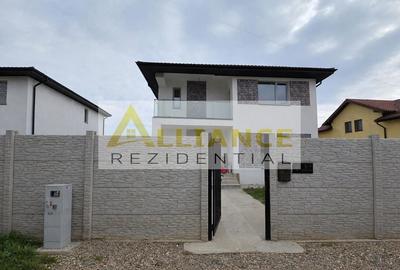 Casă cu 5 camere cu Teren 390 Mp în Berceni