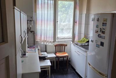 Apartament cu 3 camere decomandat în Calea Doftanei - 1