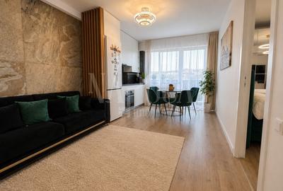 Apartament cu 3 camere semidecomandat în Dâmbul Rotund