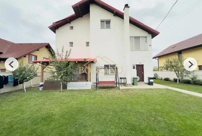 Casă cu 6 camere în Dudeștii Noi - 1