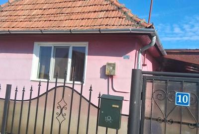 Casă cu Teren 1100 Mp în Țigăneștii de Criș