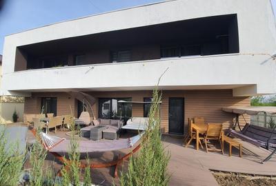 Casă cu 5 camere cu Teren 600 Mp în Sud