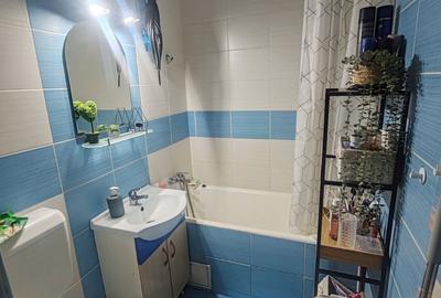 Apartament cu 2 camere decomandat în Rogerius