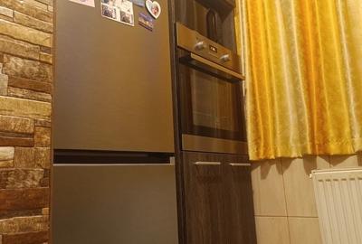 Apartament cu 3 camere decomandat în Tomești