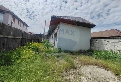 Casă cu 3 camere cu Teren 1326 Mp în Central