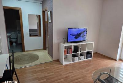 Garsonieră decomandată, mobilată în Vitan