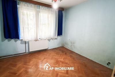 Apartament cu 3 camere decomandat în Tudor - 7
