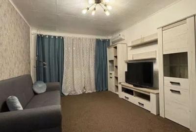 Apartament cu 2 camere decomandat, mobilat în Tei