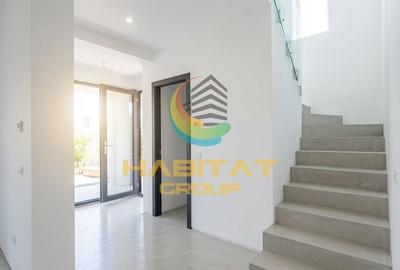 Duplex cu 4 camere cu Canalizare în Central - 13