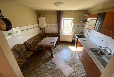 Apartament cu 2 camere semidecomandat, mobilat în Freidorf