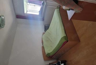 Apartament cu 3 camere decomandat în Poarta 6