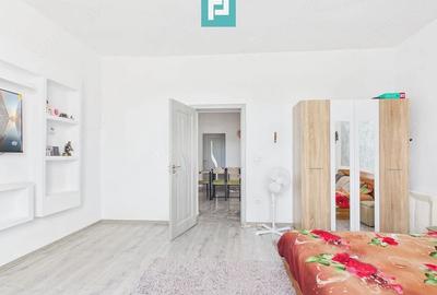 Casă cu 3 camere cu Teren 1500 Mp în Turnu