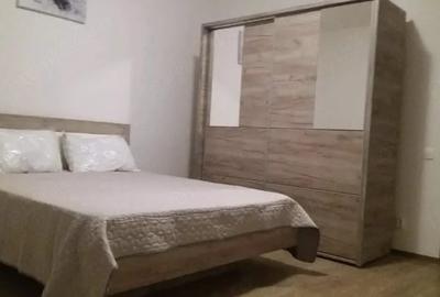 Garsonieră decomandată în Central