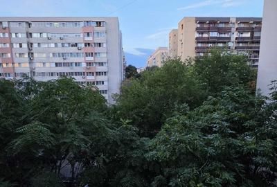 Apartament cu 2 camere semidecomandat în Tineretului
