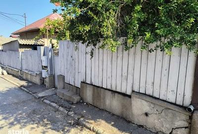 Casă cu 4 camere cu Teren 120 Mp în Pelican