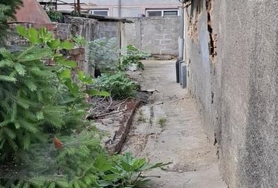 Casă cu 3 camere cu Teren 185 Mp în Central