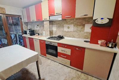 Casă cu Teren 254 Mp în Lacu Dulce