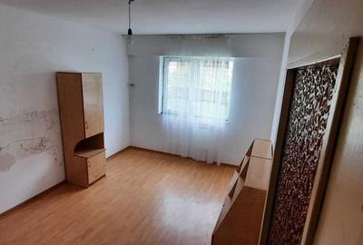 Apartament cu 3 camere semidecomandat în Vest - 3