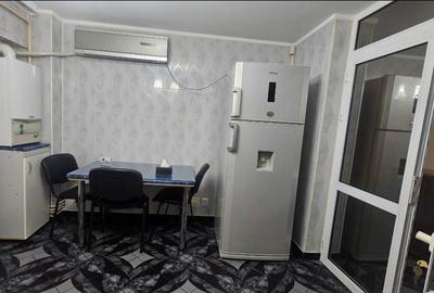 Apartament cu 3 camere decomandat în Micro 11 - 3