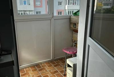 Apartament cu 3 camere decomandat în Tineretului - 2